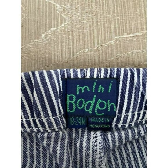 Mini Boden Striped Shorts - Picture 4 of 4